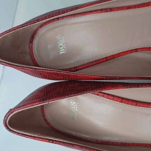 Hugo Boss Red Snakeskin Peep Toe Heels Size 39 - Picture 8 of 11
